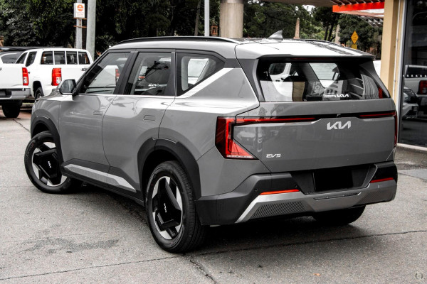 2026 Kia EV5 OVc Air Long Range SUV Image 4
