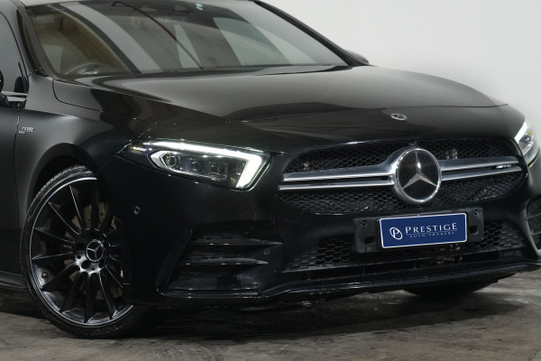 2022 Mercedes-Benz A-Class 4matic Hatch Image 2