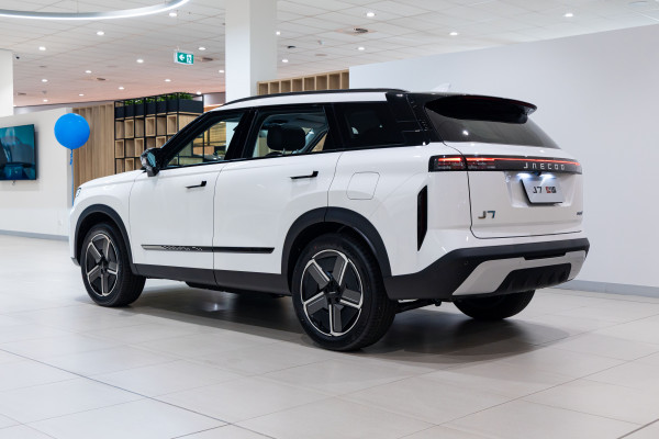 2027 Jaecoo J7 SHS Summit Wagon image 3