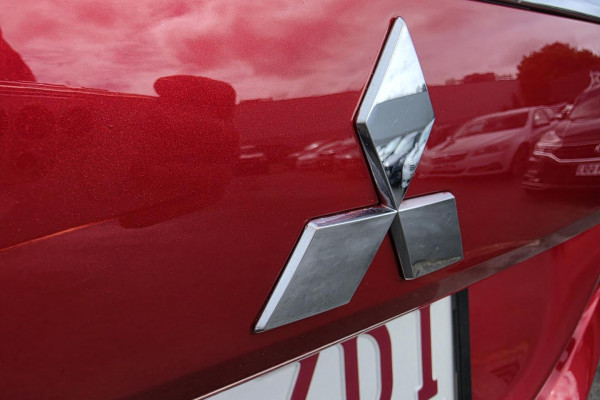 2018 MY18.5 Mitsubishi Outlander ZL LS SUV Image 13