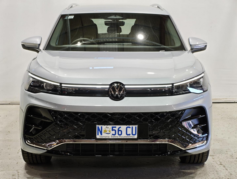 2025 Volkswagen Tiguan CT 150TSI R-Line SUV Image 3