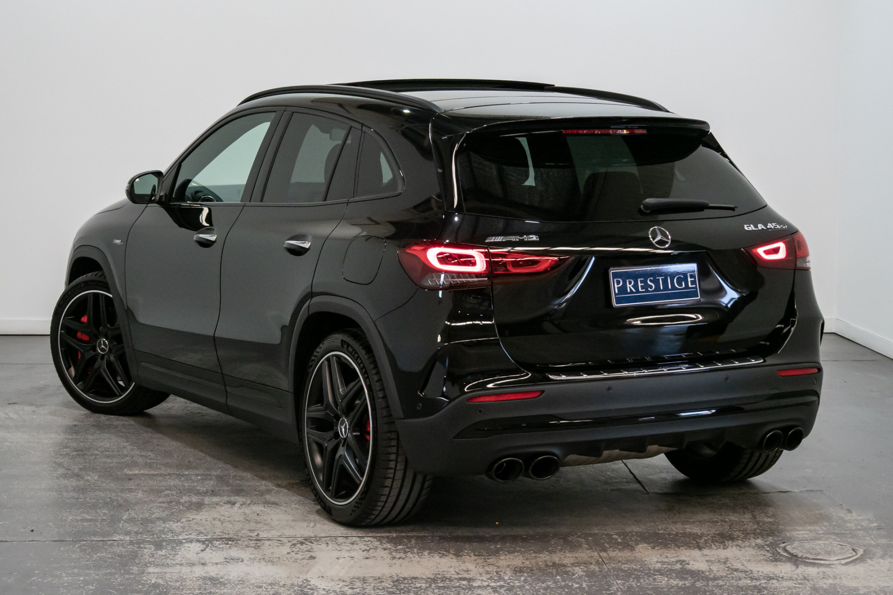 2020 Mercedes-Benz Gla 45 S 4matic+ SUV Image 9