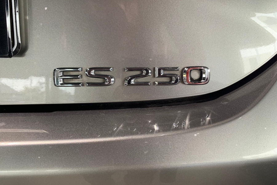 2022 Lexus ES AXZA10R ES250 Luxury Sedan