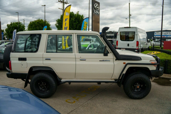 2011 MY13 Toyota LandCruiser VDJ76R WorkMate Wagon