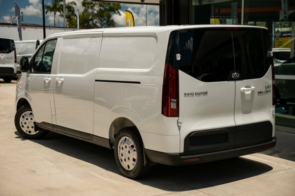 2024 LDV Deliver 7   Van