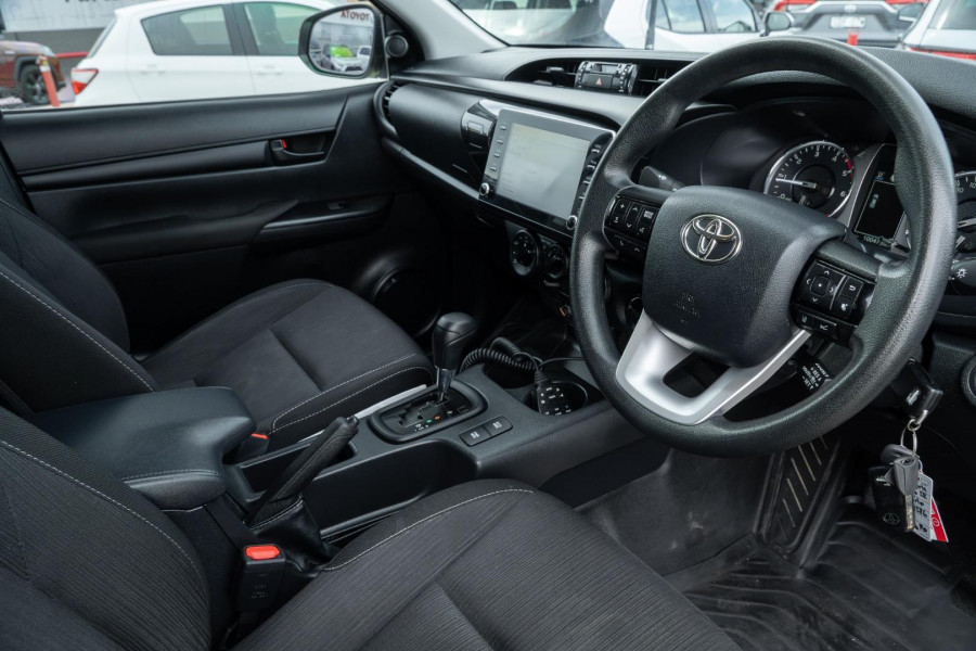 2021 Toyota HiLux GUN126R SR Cab Chassis Image 7