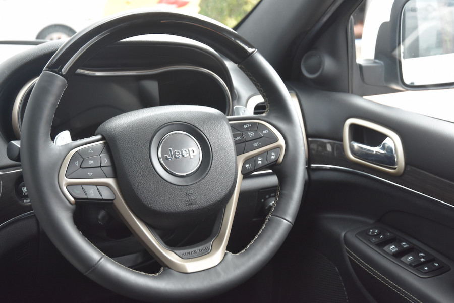 2013 MY14 Jeep Grand Cherokee WK MY2014 Overland Suv Image 9