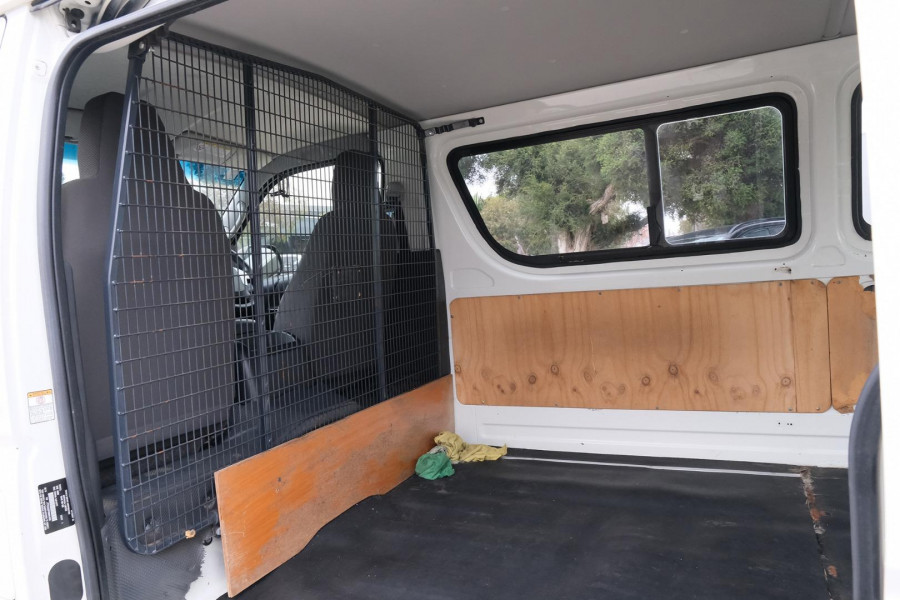 2015 Toyota HiAce KDH  Van Image 12