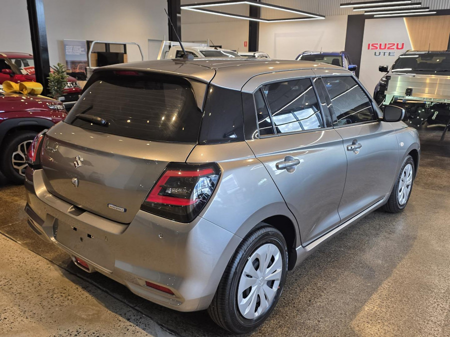 2026 Suzuki Swift UZ Hybrid Hatch Image 5