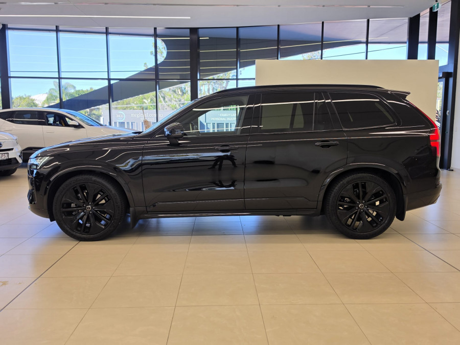 2026 Volvo XC90 L Series  Black Edition SUV Image 7