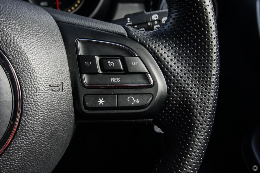 2025 MY24 MG MG3  Core Hatch Image 15