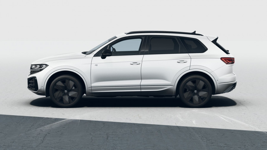 2026 Volkswagen Touareg RC 210TDI Wolfsburg Edition SUV Image 2
