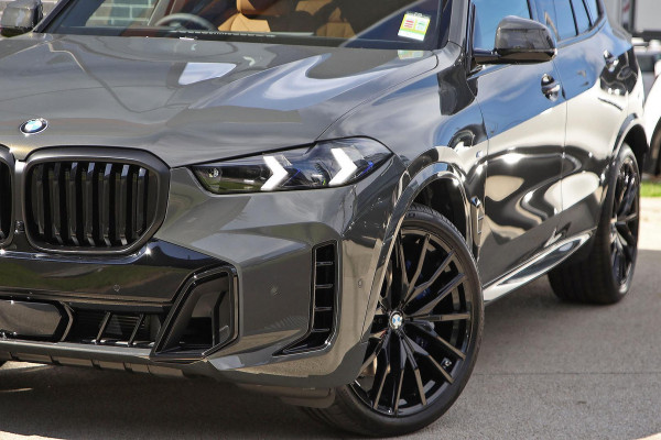 2026 BMW X5 G05 LCI xDrive40i M Sport SUV image 3