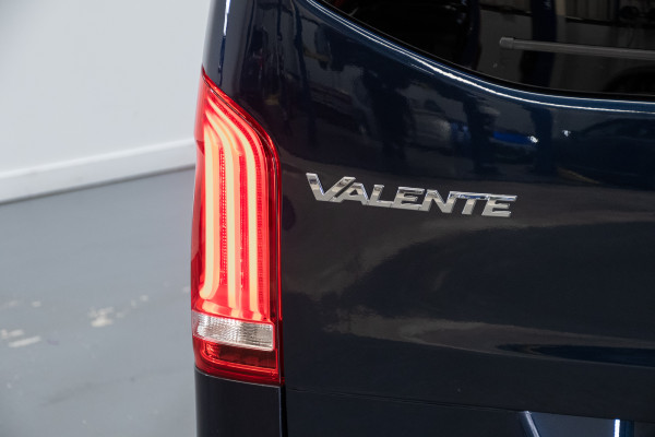 2020 Mercedes-Benz Valente 116cdi SUV Image 11
