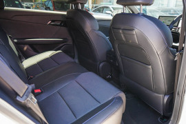 2024 MG MG4 MEH32 Essence 64 Hatch