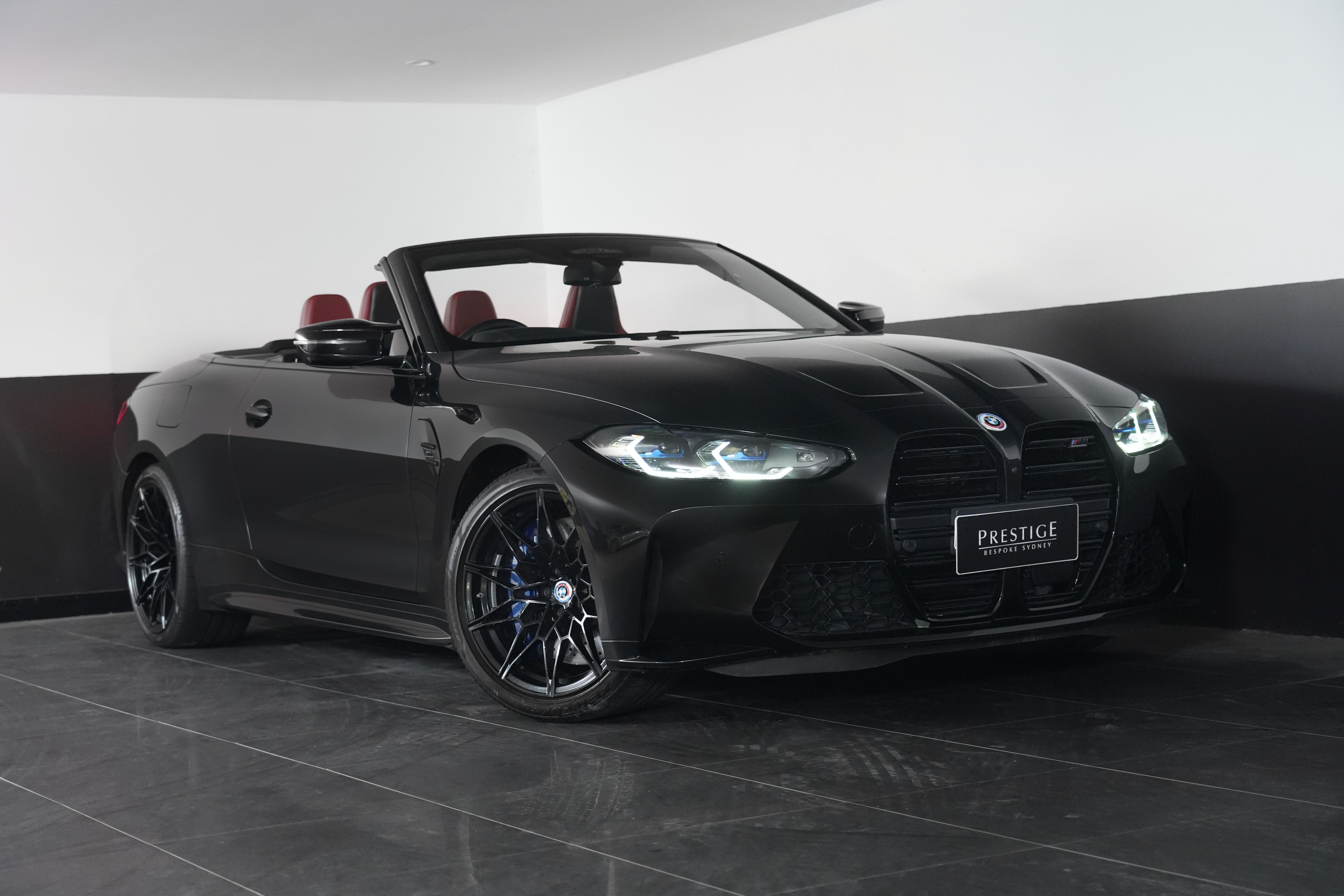 2022 BMW M4 Competition Convertible Image 14