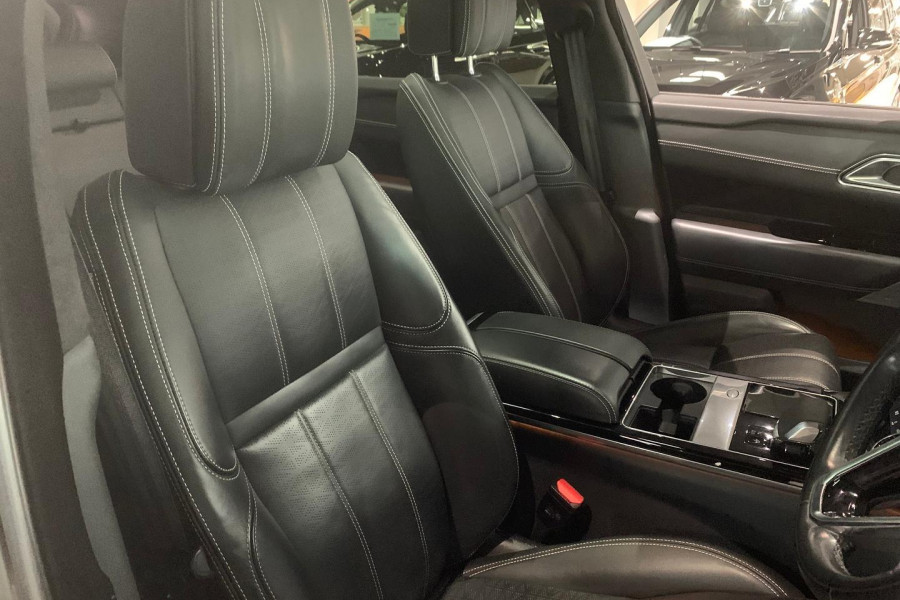 2021 Land Rover Range Rover Velar L560 P400 R-Dynamic HSE SUV