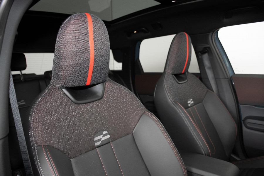 2025 MINI Countryman U25 JCW Favoured SUV