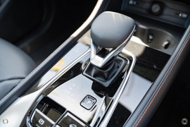 2025 MG HS AS33 Essence SUV