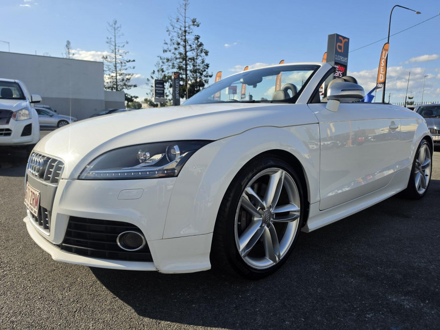 2009 Audi TTS 8J  Convertible Image 3