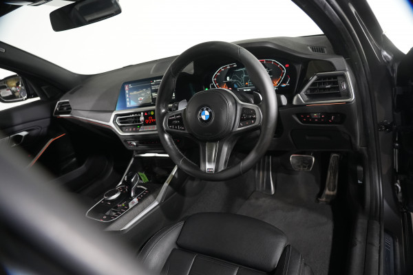2021 BMW 3 Series 30i M Sport Sedan image 11