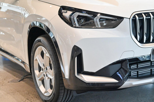 2026 BMW X1 U11 sDrive18i SUV image 20