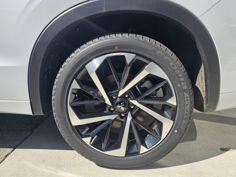 2024 Mitsubishi Outlander ZM PHEV Exceed Tourer SUV Image 30
