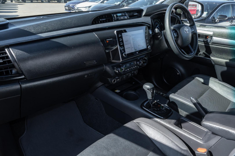 2025 Toyota HiLux GUN126R Rogue 48V Ute Image 8