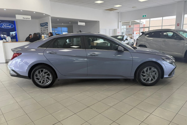 2026 Hyundai i30 CN7.V4 Elite Hybrid Sedan Image 6