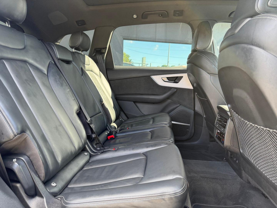 2022 Audi Q7 4M 55 TFSI S line SUV Image 18