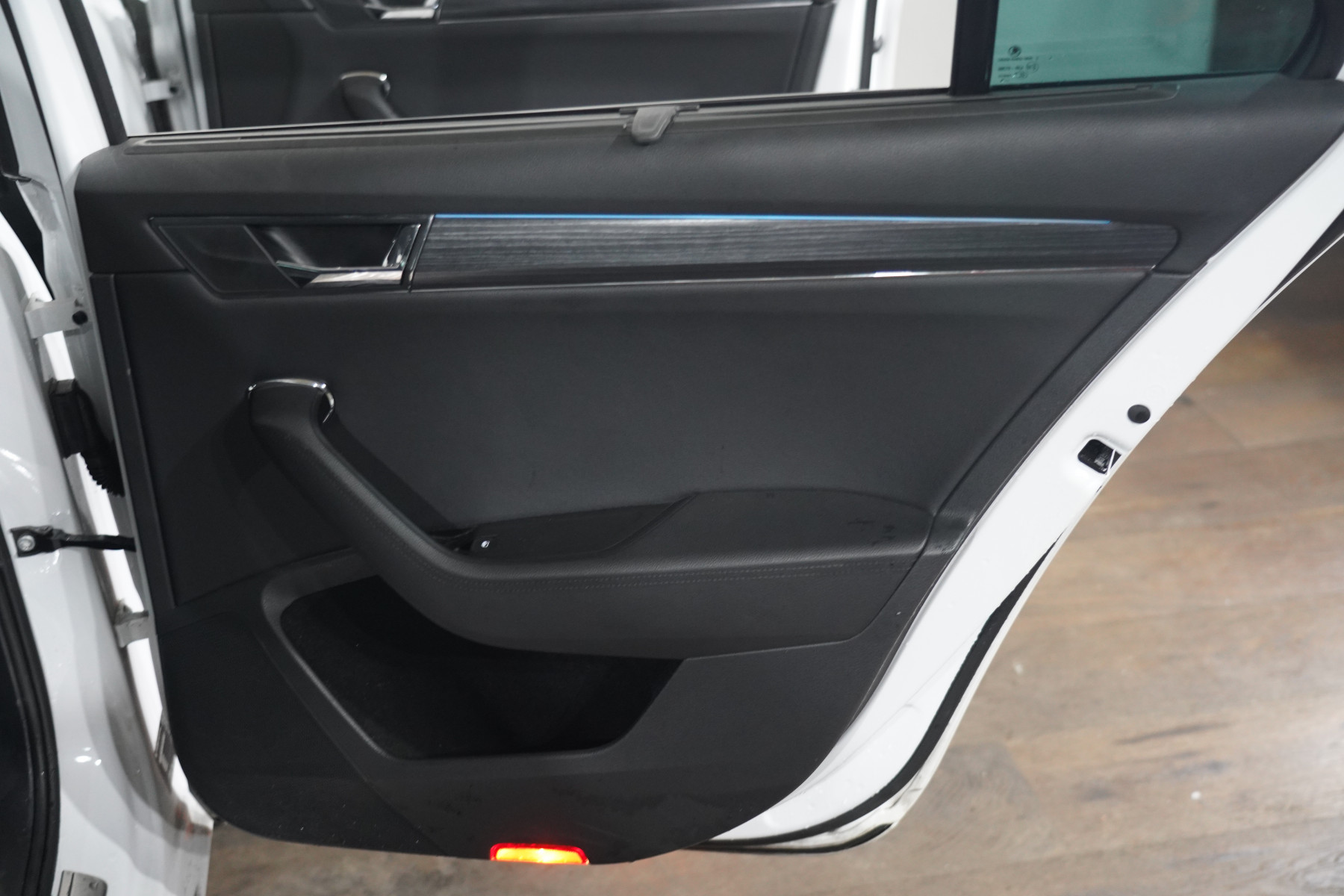 2022 Skoda Superb Style SUV Image 28