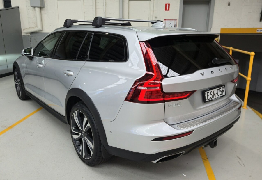 2021 MY22 Volvo V60 Cross Country Z Series B5 Wagon Image 6