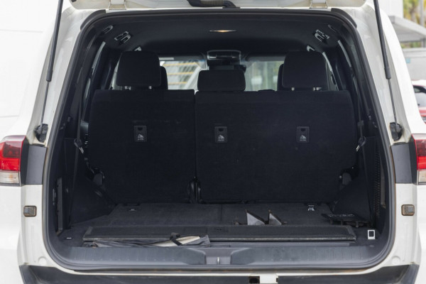 2023 Toyota LandCruiser FJA300R GXL SUV Image 22