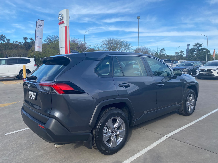 2022 Toyota RAV4 MXAA52R GX SUV Image 5