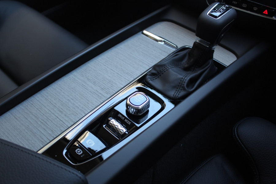 2020 Volvo V60 F-Series T5 Inscription Wagon Image 21