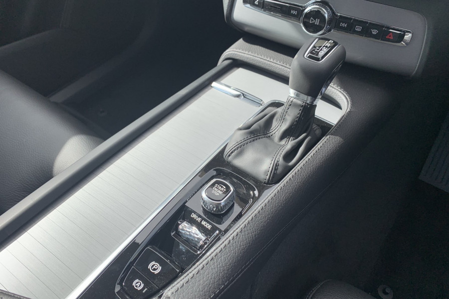 2020 Volvo XC90 L Series D5 Momentum Suv