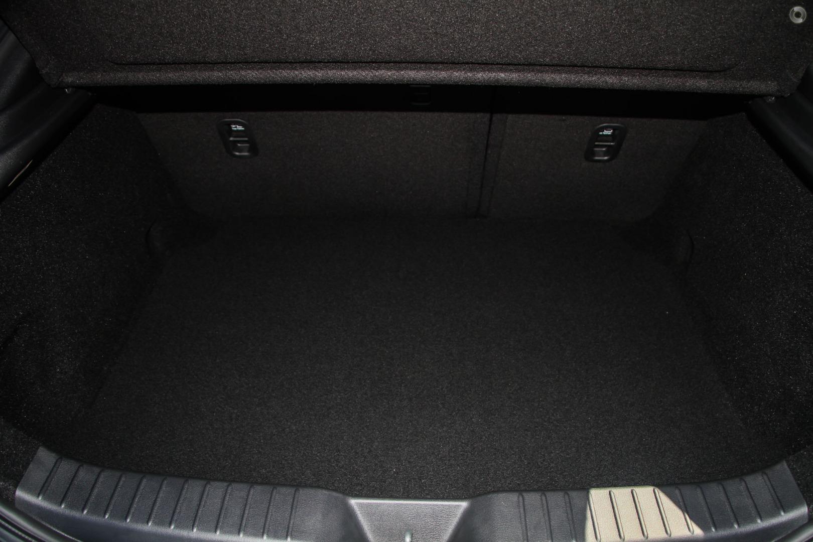 2024 Mazda 3 BP Series G20 Evolve Hatch Image 12