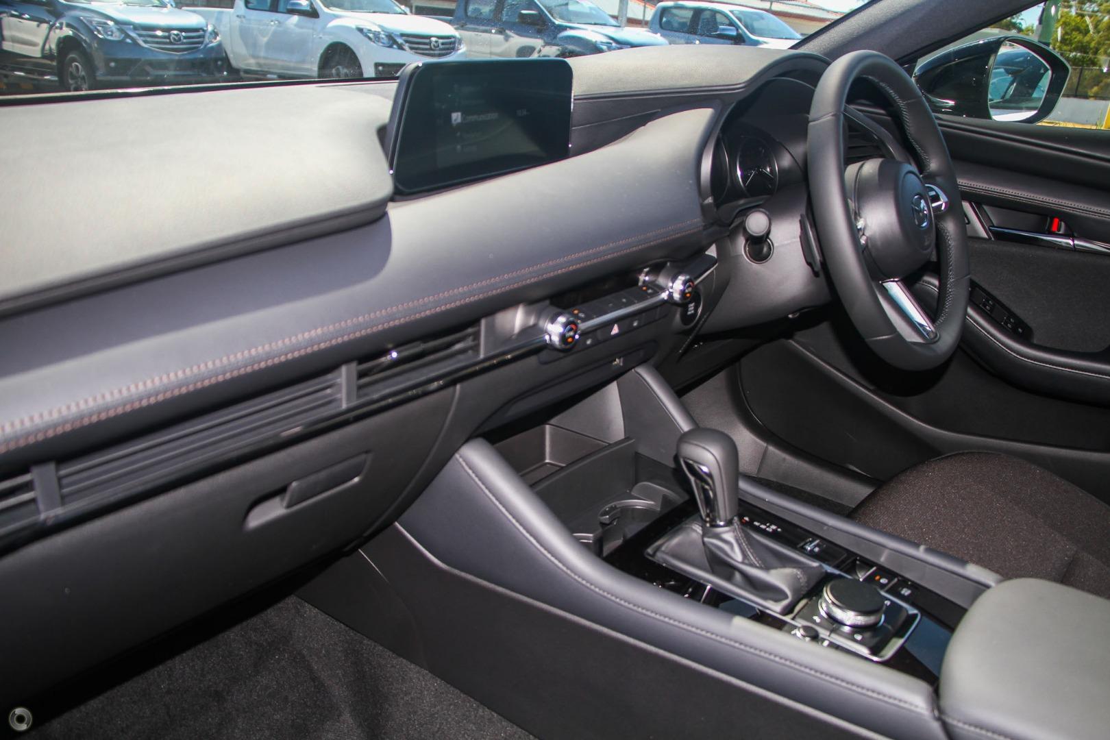 2024 Mazda 3 BP Series G20 Evolve Hatch Image 9