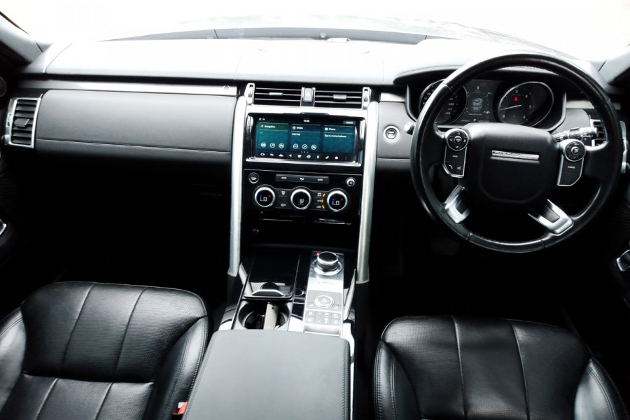 2017 Land Rover Discovery Series 5 HSE SUV Image 22