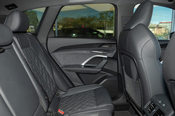 2025 Audi SQ5 GU  SUV image 9