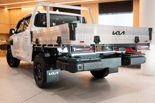 2026 Kia Tasman TK S Cab Chassis image 2
