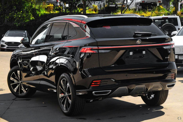 2024 MY24.5 MG HS AS33 Essence SUV Image 5