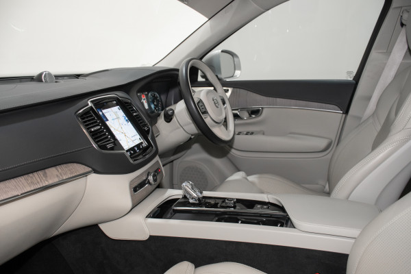2021 Volvo XC90 L Series B6 Inscription SUV image 27