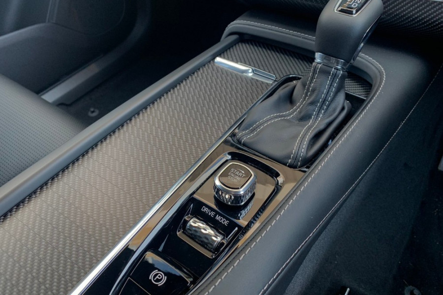 2020 Volvo XC90 L Series D5 R-Design Suv Image 15