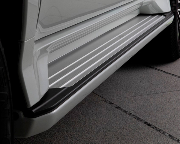 Side mouldings