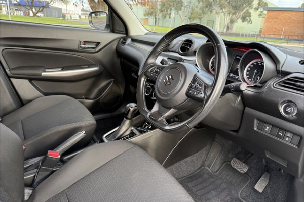 2021 Suzuki Swift GLX SUV Image 10