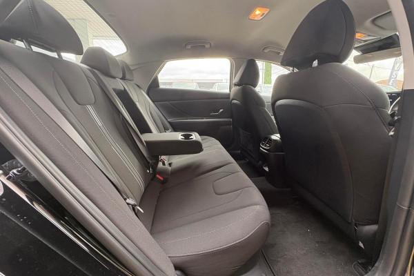 2026 Hyundai i30 CN7.V4 Hybrid Sedan Image 5