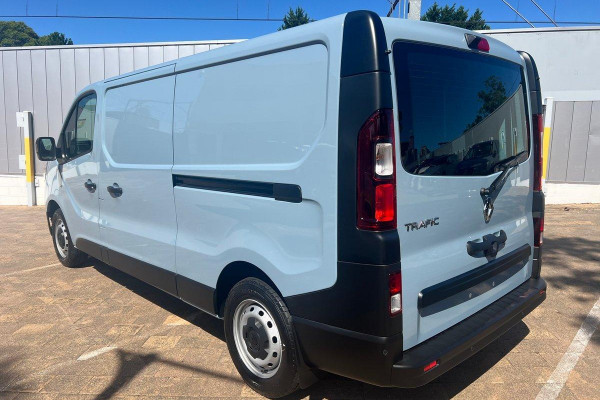 2024 Renault Trafic X82 Pro Van Image 5