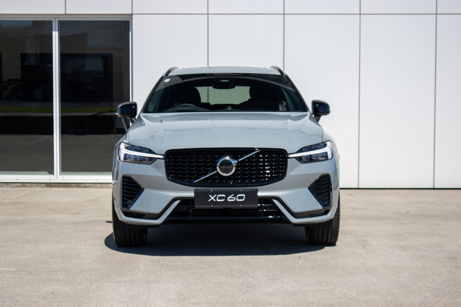 2025 Volvo XC60 UZ Ultra T8 Plug-In Hybrid SUV Image 7