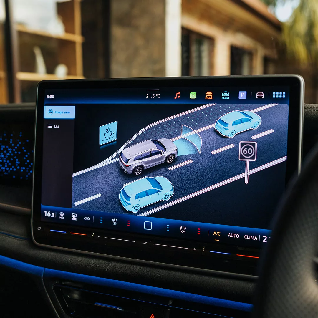 Advanced safety on busy roads Stay safe proactively Image